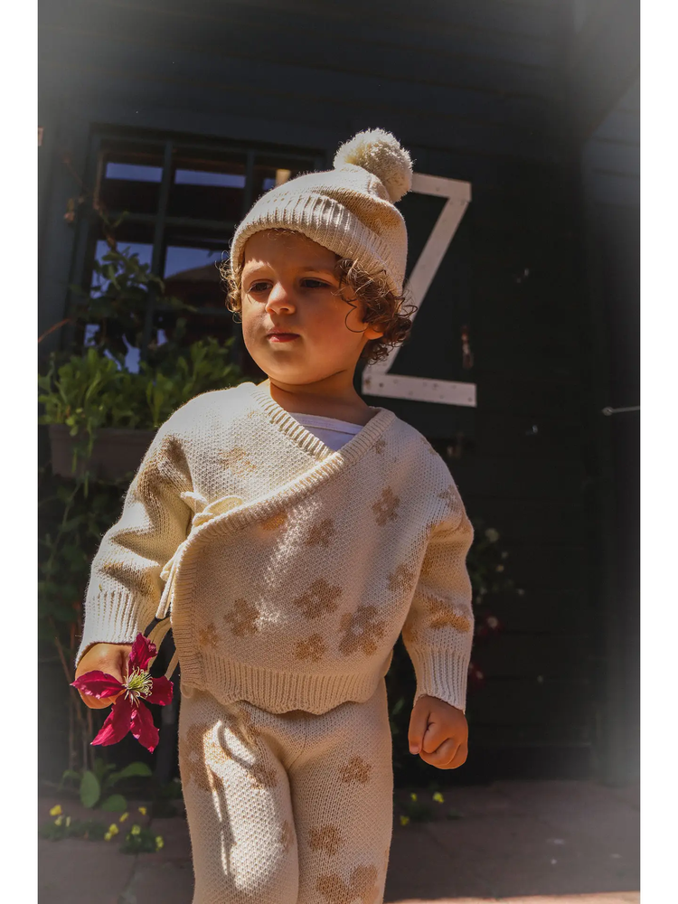 Eloise Set Flower (Top, Pants & Beanie)